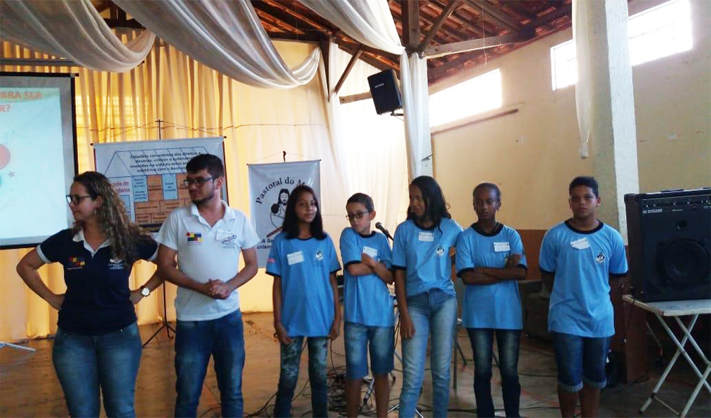 ADOLESCENTES DA PASTORAL DO MENOR DE FRANCA PARTICIPAM DA ESCOLA DE CIDADANIA