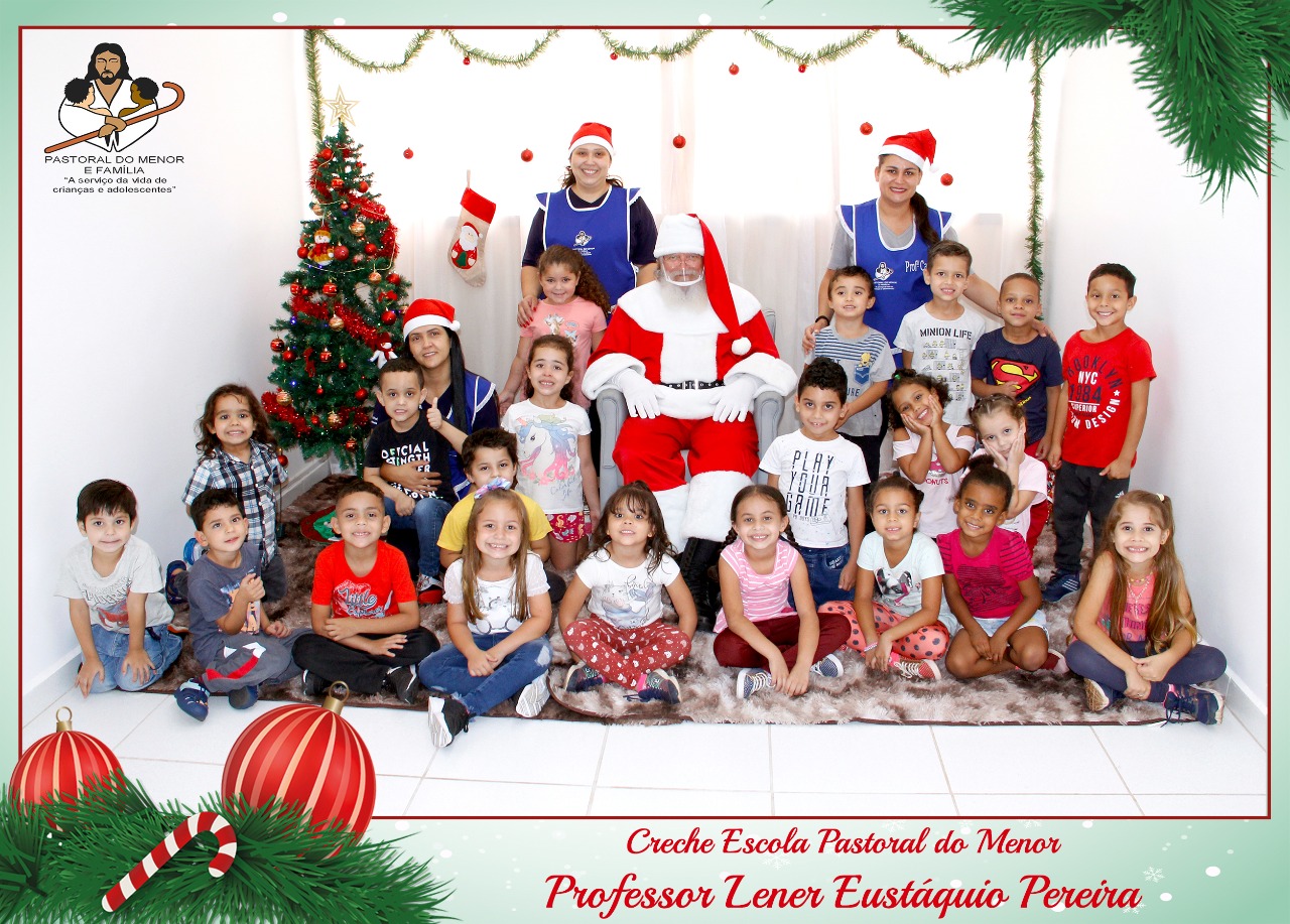 Creche Escola prof. Lener Eustáquio Pereira recebe visita do papai Noel