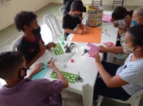 SCFV do Núcleo Palmeiras realizou oficina com brinquedos reciclados