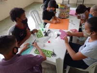 SCFV do Núcleo Palmeiras realizou oficina com brinquedos reciclados